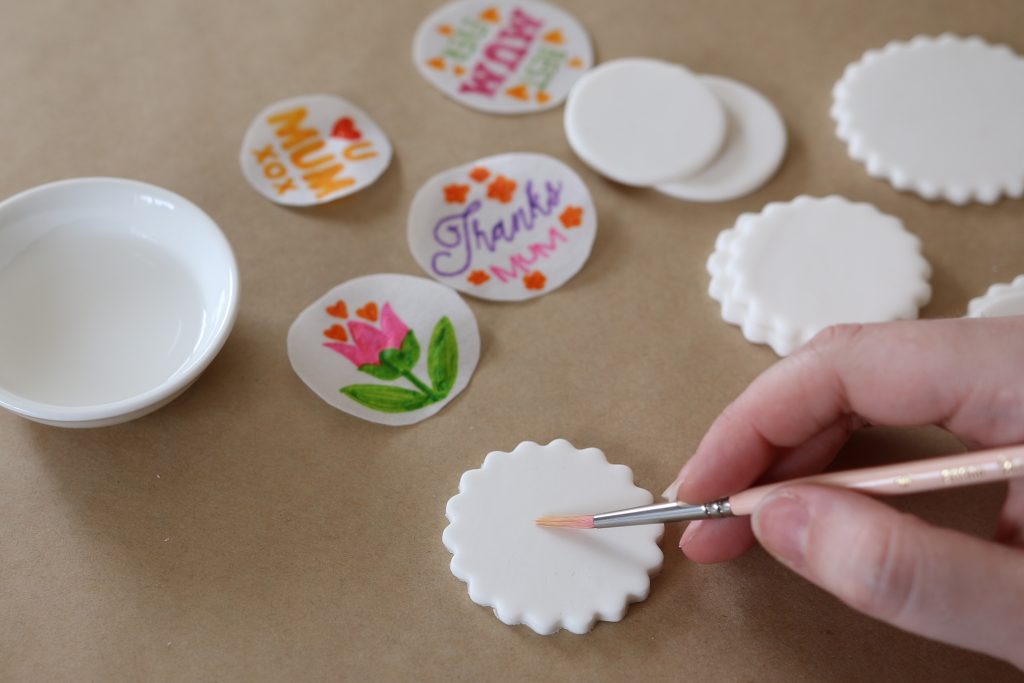 Craftaholics Anonymous® | DIY Pearl Cake Toppers!